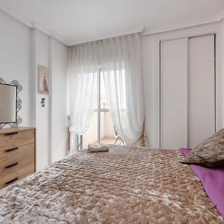 Cb Living - First Line Detached House, Cabo Roig Apartment *