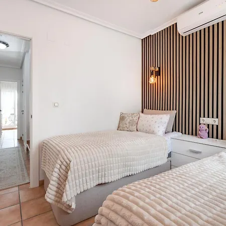 Cb Living - First Line Detached House, Cabo Roig Apartment Orihuela