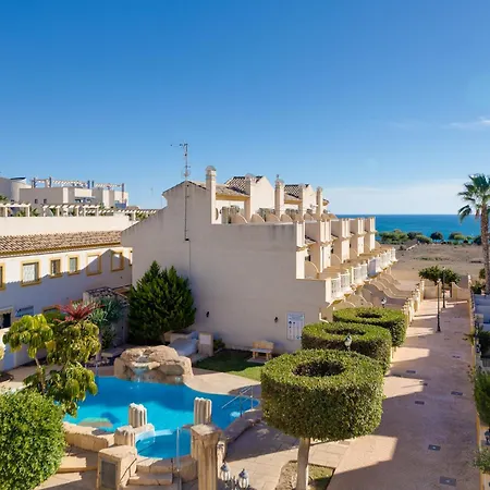 First Line Detached House, Cabo Roig Holiday home *